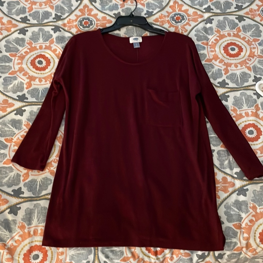 Long sleeve Old Navy burgundy casual top